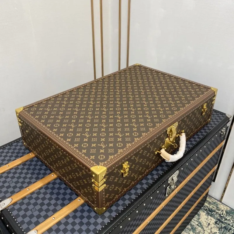 Alternative view of LV Suitcase-179