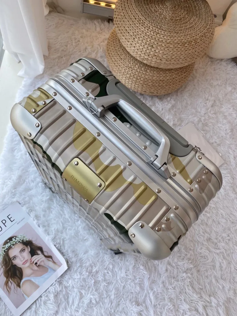 LV Suitcase-181 - Image 3