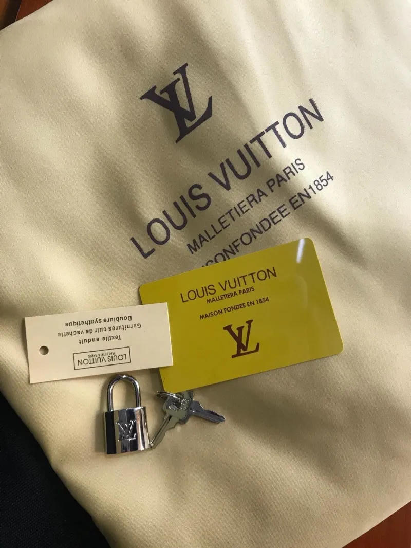 LV Suitcase-186 - Image 6