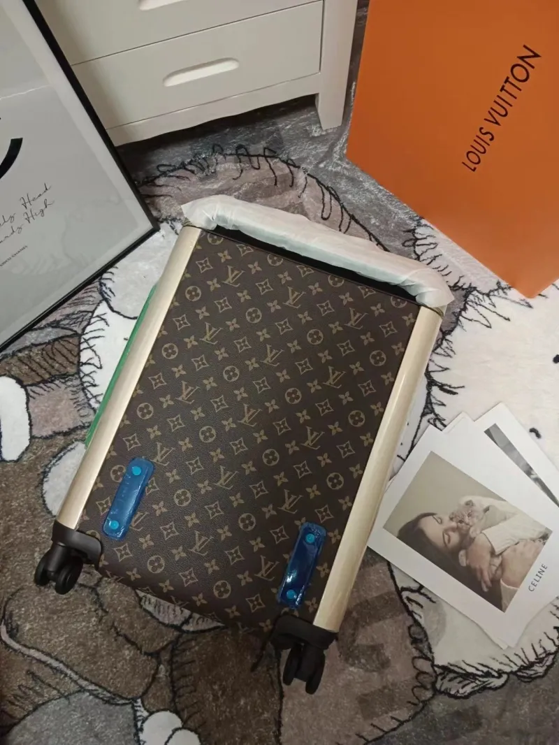 Alternative view of LV Suitcase-192