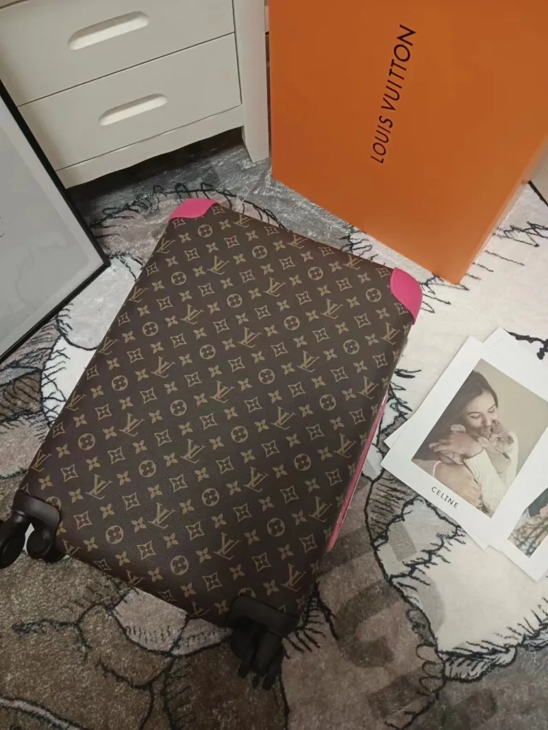 LV Suitcase-194