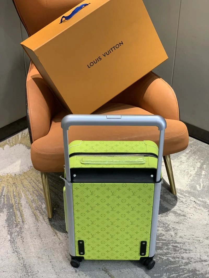 Alternative view of LV Suitcase-219