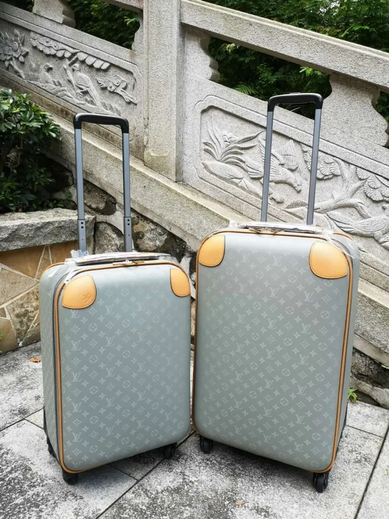 LV Suitcase-220