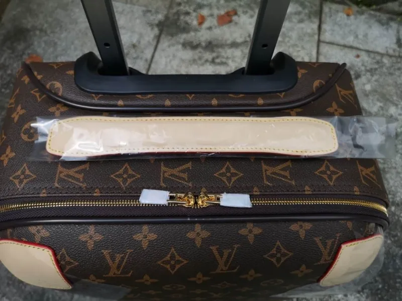 LV Suitcase-221 - Image 6