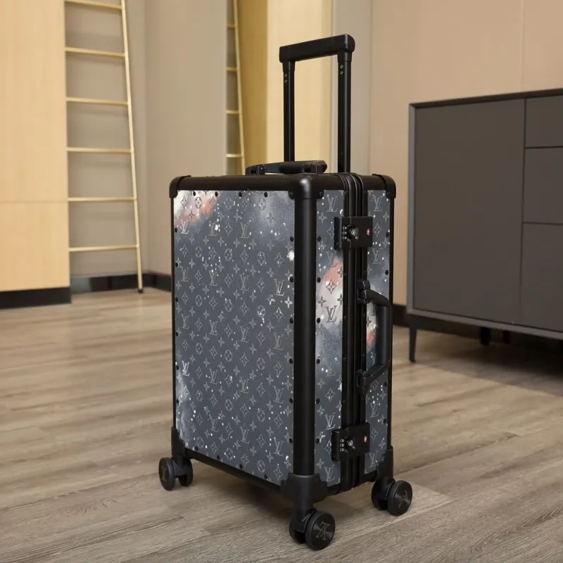 Alternative view of LV Suitcase-225