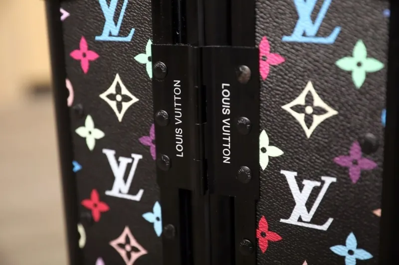 LV Suitcase-227 - Image 6