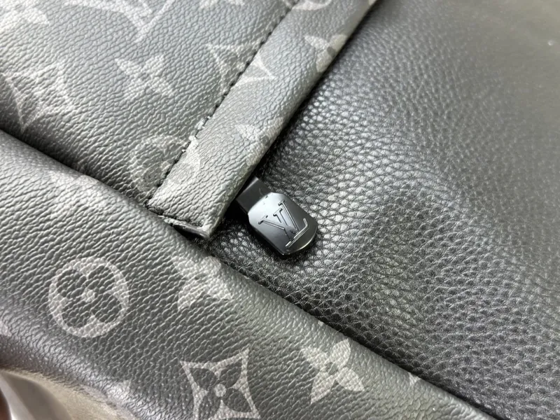 LV Backpacks-15 - Image 8