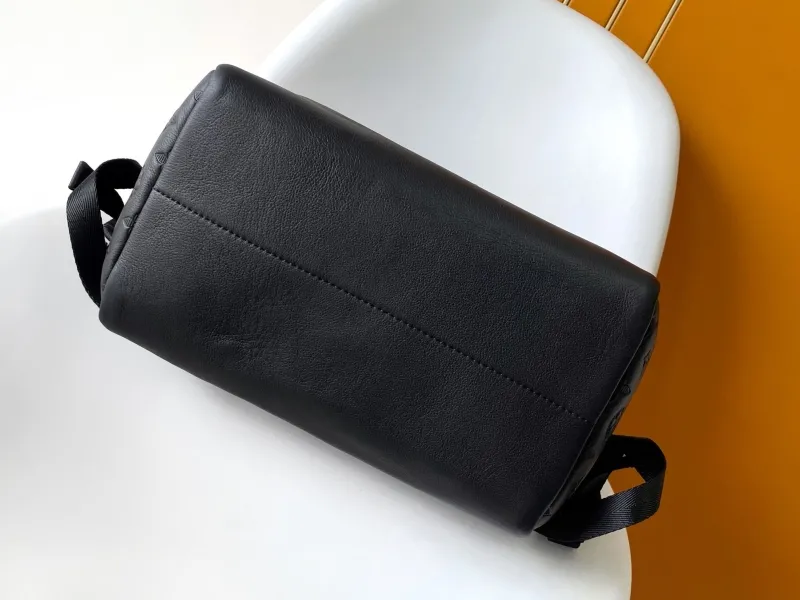 LV Backpacks-18 - Image 3