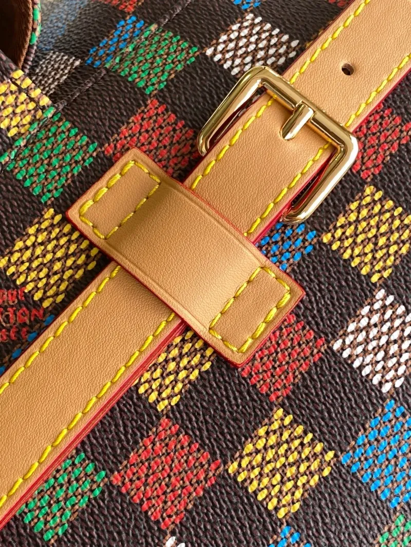 LV Backpacks-21 - Image 4