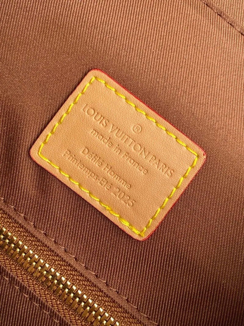LV Backpacks-21 - Image 8
