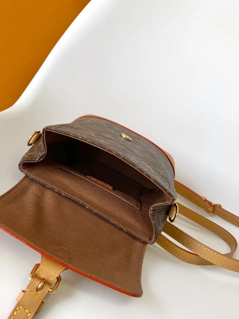 LV Backpacks-31 - Image 8