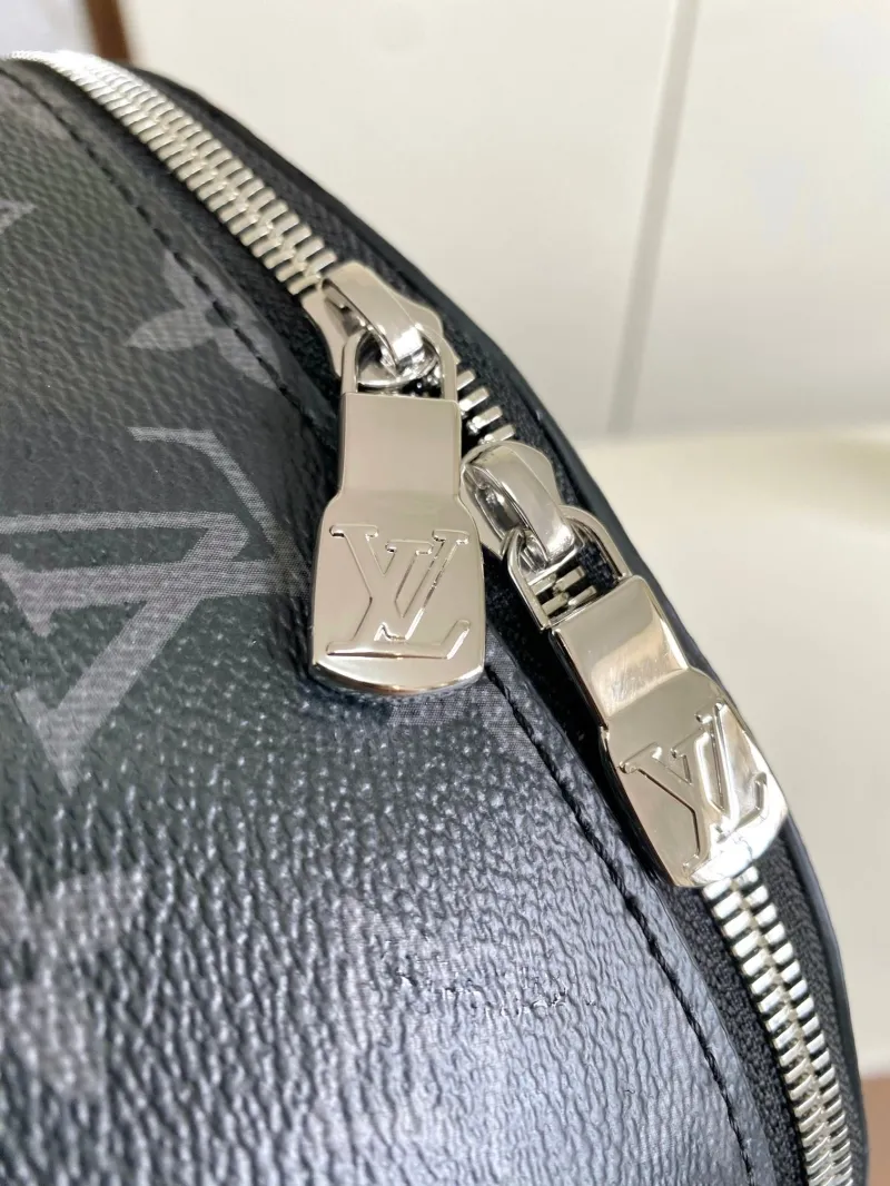 LV Backpacks-58 - Image 5