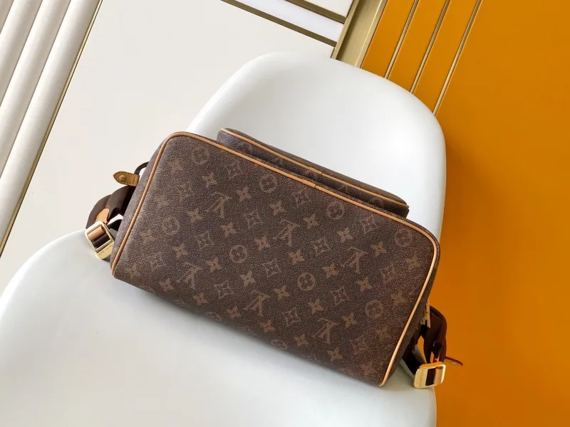 LV Backpacks-64 - Image 4