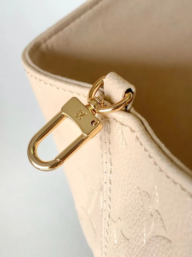 LV Backpacks-82 - Image 7