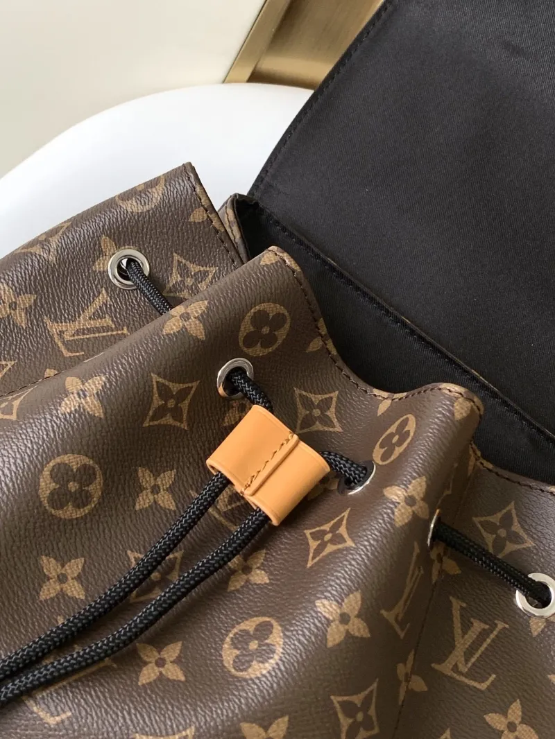 LV Backpacks-109 - Image 6