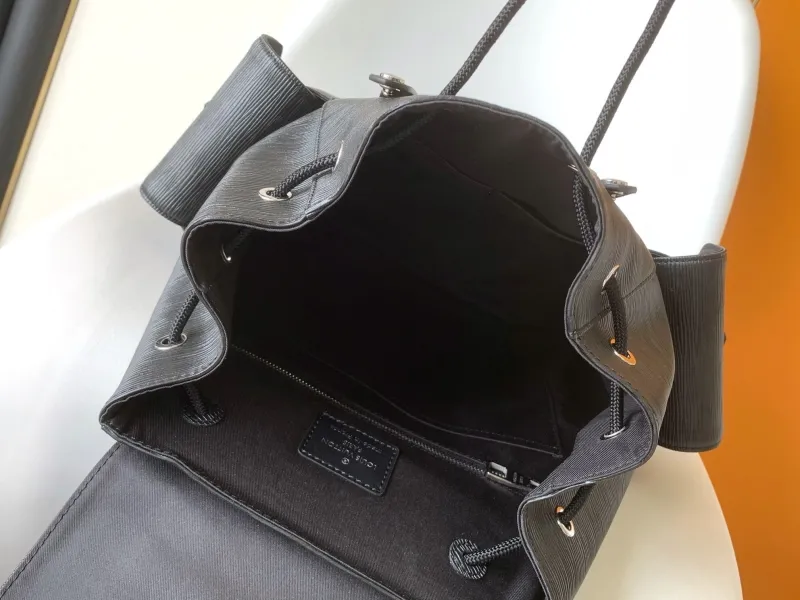 LV Backpacks-118 - Image 8