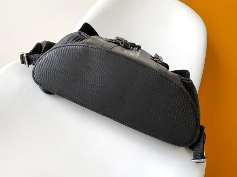 LV Backpacks-122 - Image 4