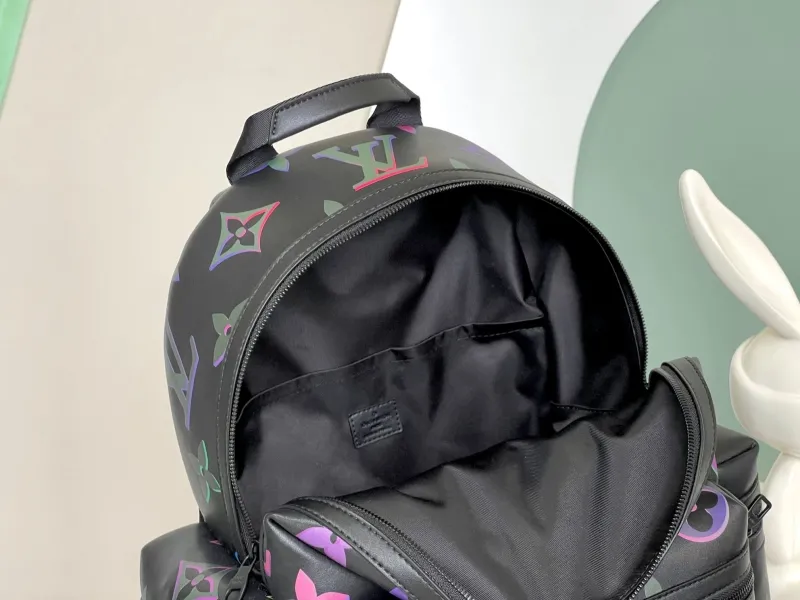 LV Backpacks-126 - Image 7