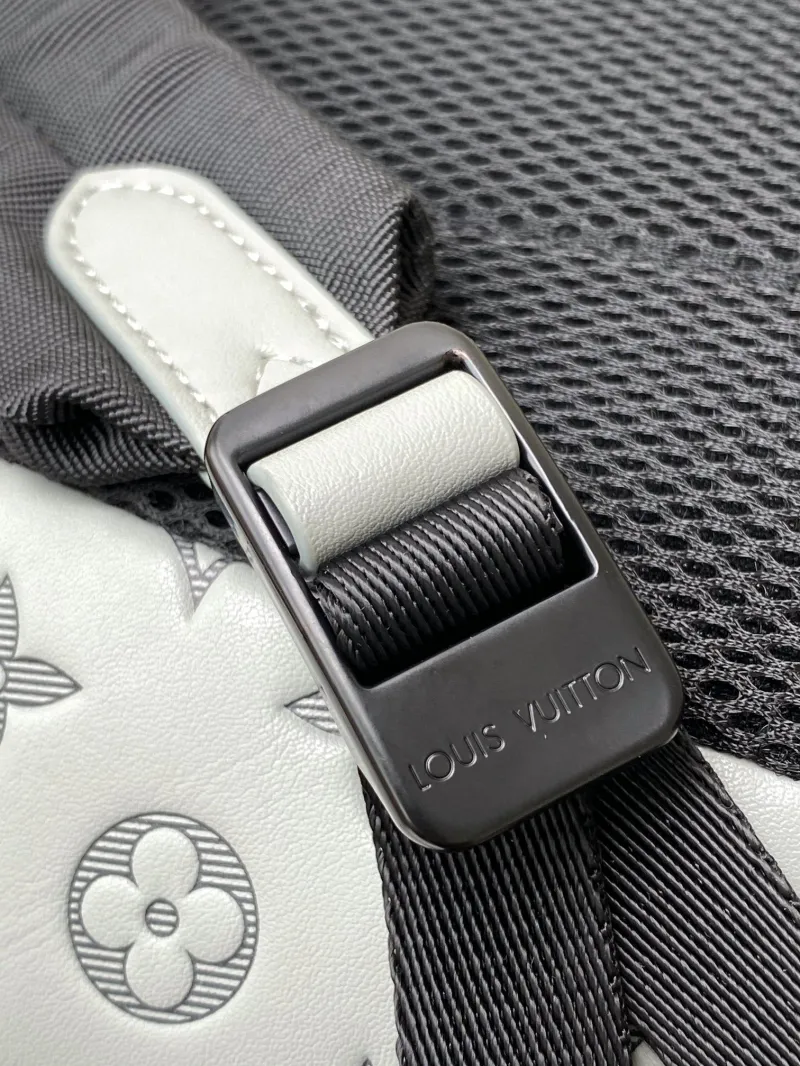LV Backpacks-131 - Image 7