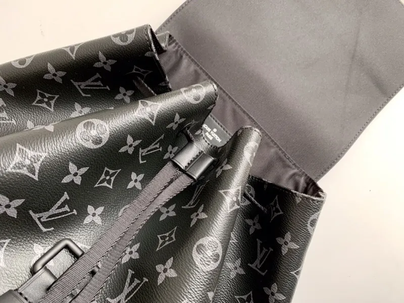 LV Backpacks-134 - Image 7