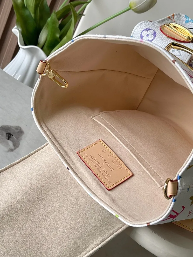 LV Backpacks-137 - Image 9