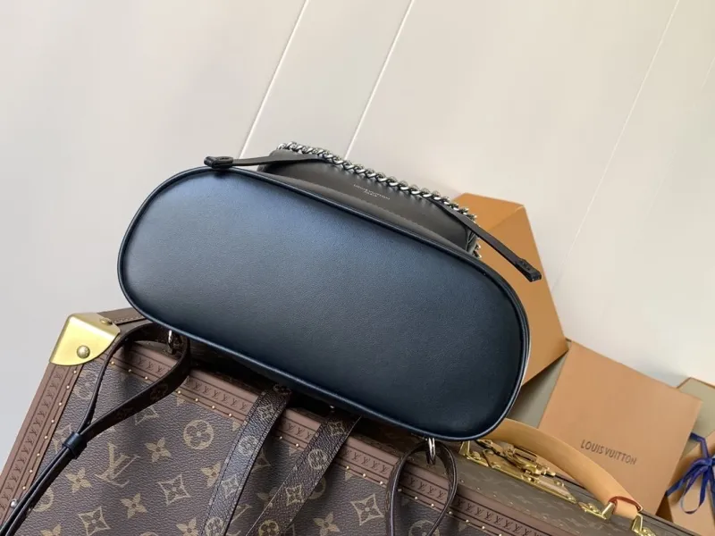 LV Backpacks-139 - Image 4