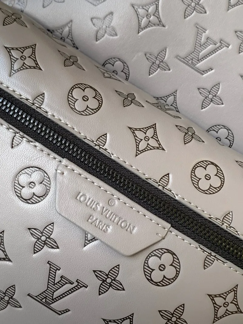 LV Backpacks-143 - Image 5