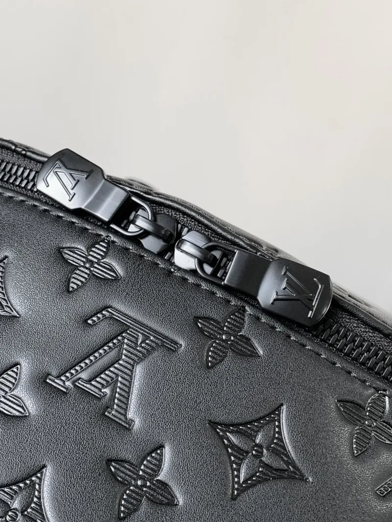 LV Backpacks-153 - Image 5