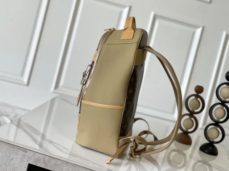 Alternative view of LV Backpacks-180