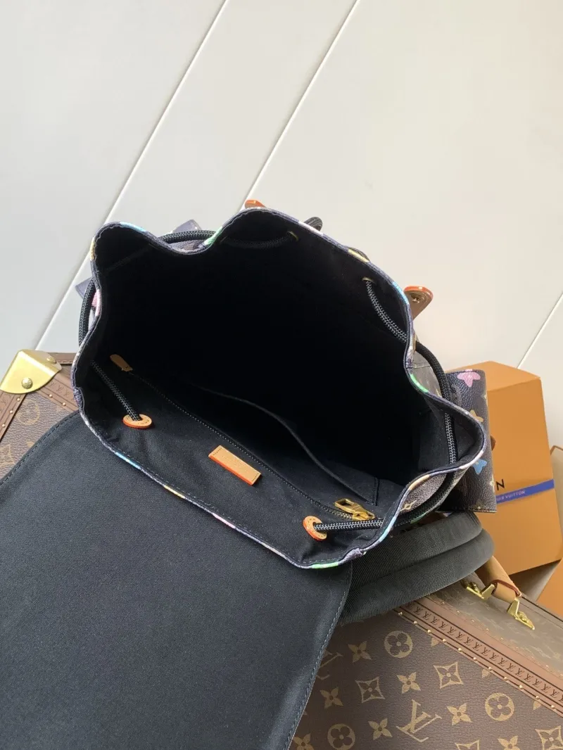 LV Backpacks-183 - Image 8