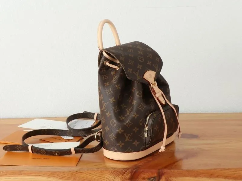 Alternative view of LV Backpacks-286