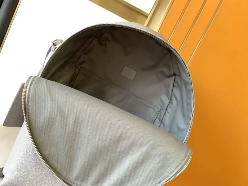 LV Backpacks-297 - Image 8