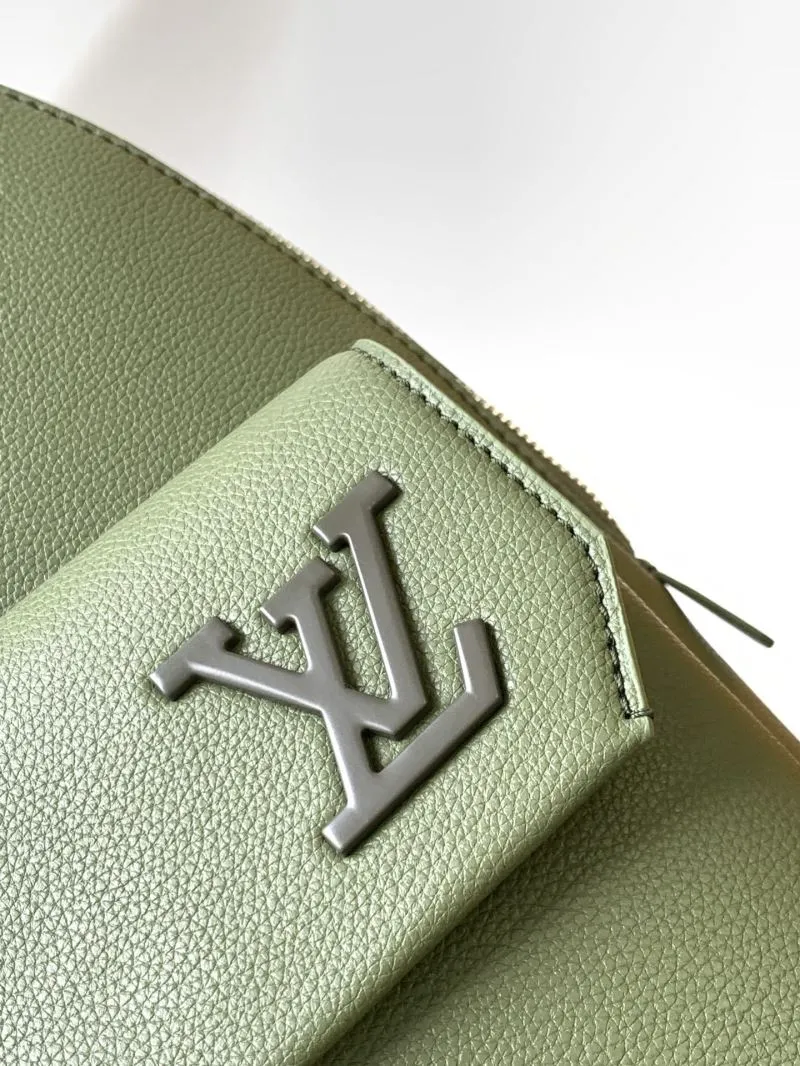 LV Backpacks-299 - Image 4