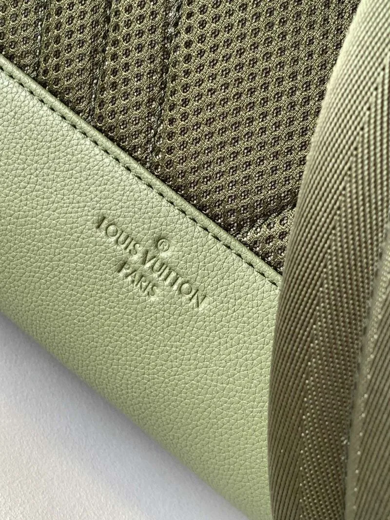 LV Backpacks-299 - Image 7