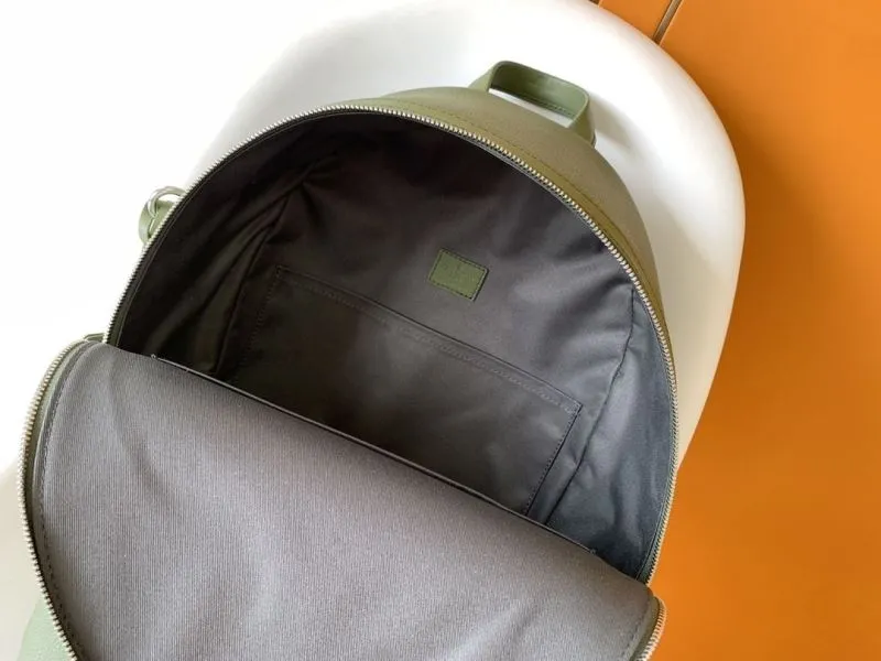 LV Backpacks-299 - Image 8