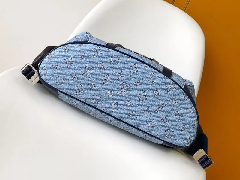 LV Backpacks-300 - Image 4
