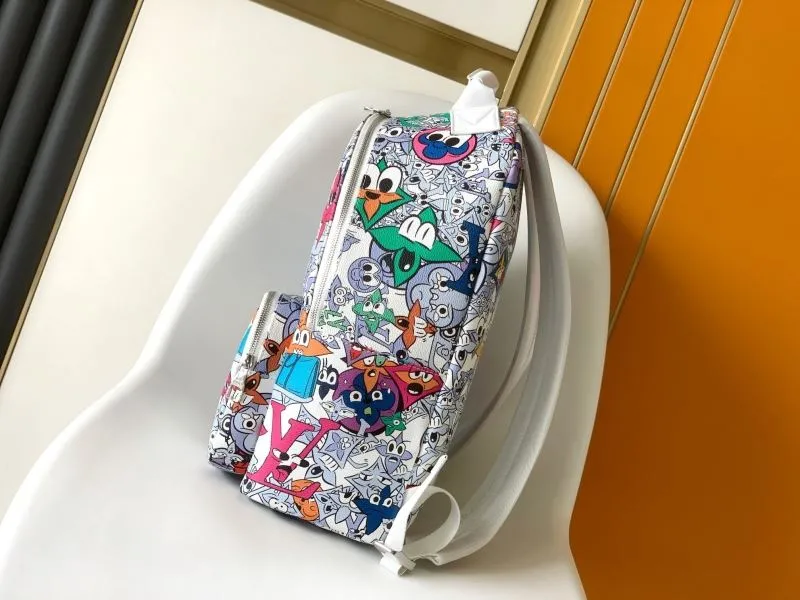 Alternative view of LV Backpacks-302