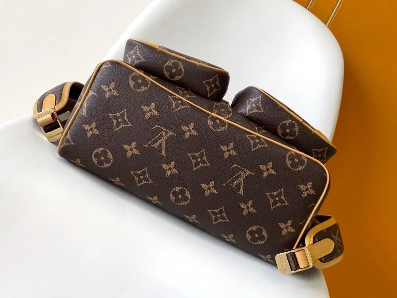 LV Backpacks-307 - Image 4