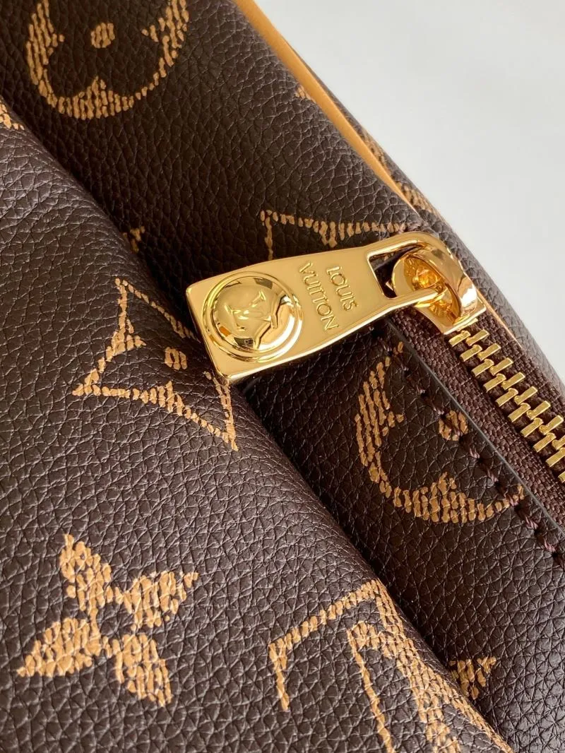 LV Backpacks-307 - Image 5