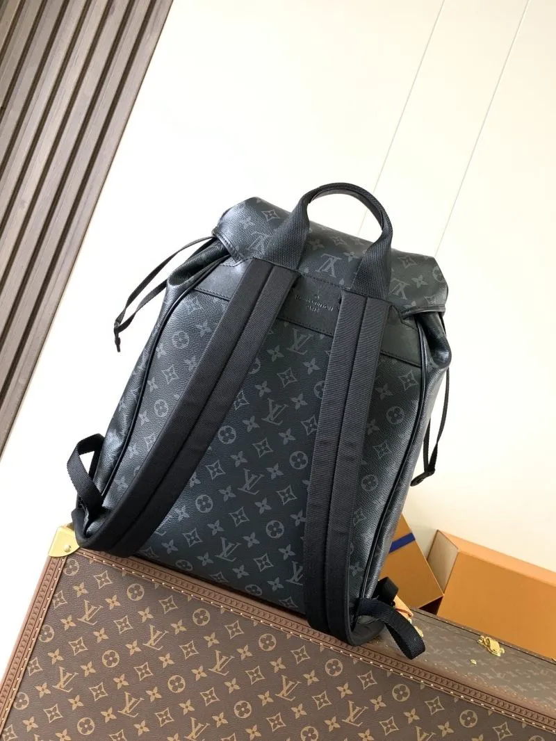 Alternative view of LV Backpacks-312