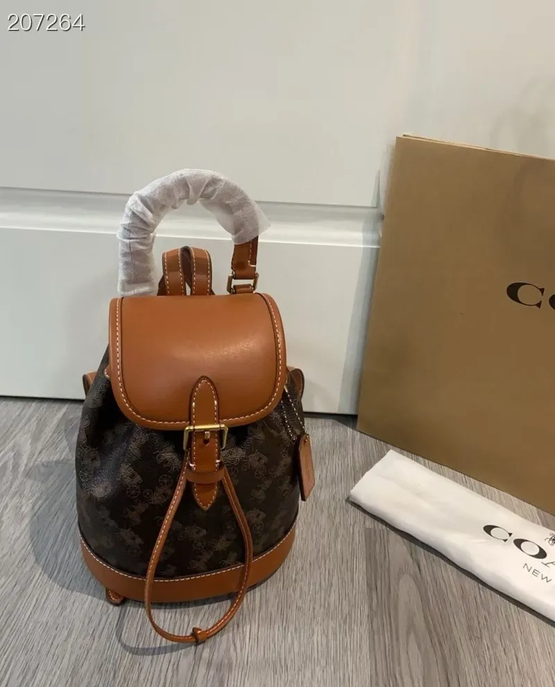Alternative view of LV Backpacks-316
