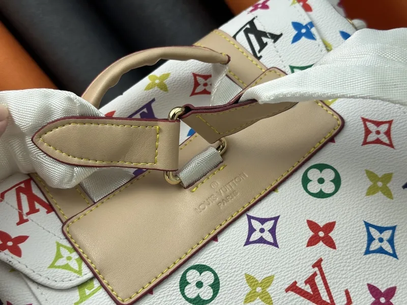 LV Backpacks-319 - Image 5