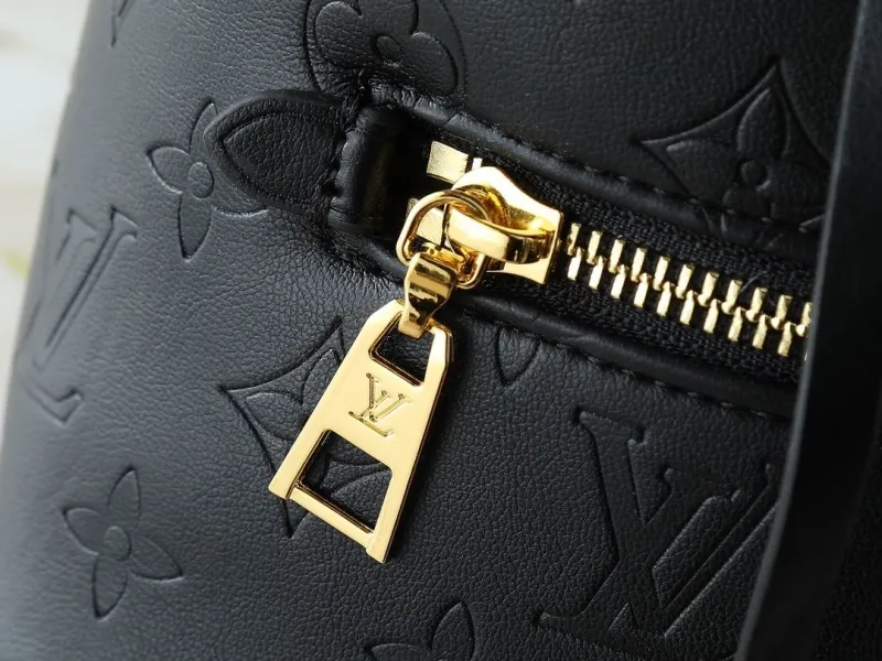 LV Backpacks-327 - Image 7