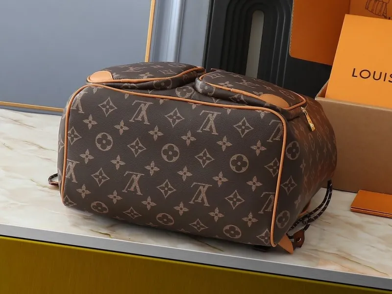 LV Backpacks-331 - Image 4