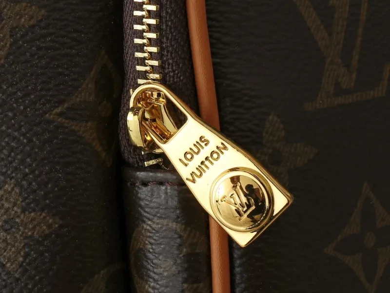 LV Backpacks-332 - Image 7