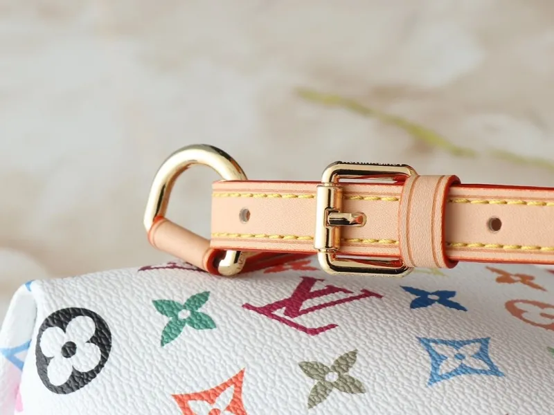 LV Backpacks-333 - Image 6