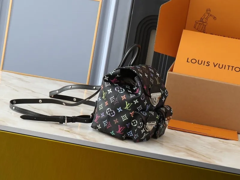 Alternative view of LV Backpacks-334