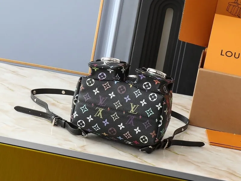 LV Backpacks-334 - Image 4