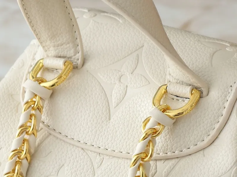 LV Backpacks-340 - Image 6