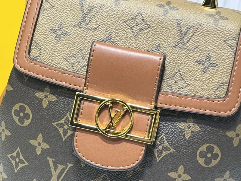 LV Backpacks-349 - Image 5